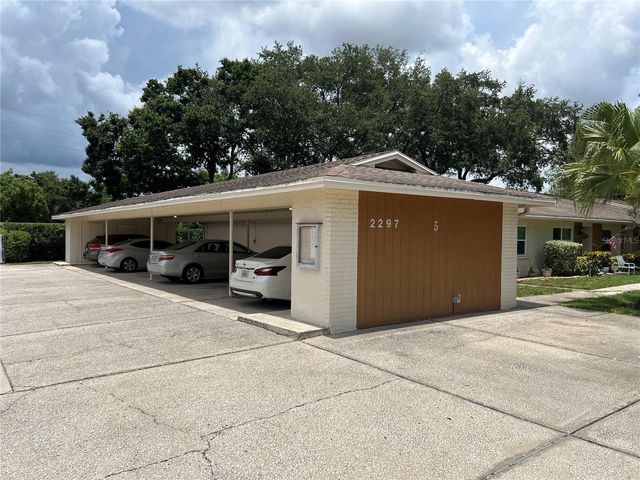 2297 LARK CIRCLE E C, Palm Harbor, FL 34684