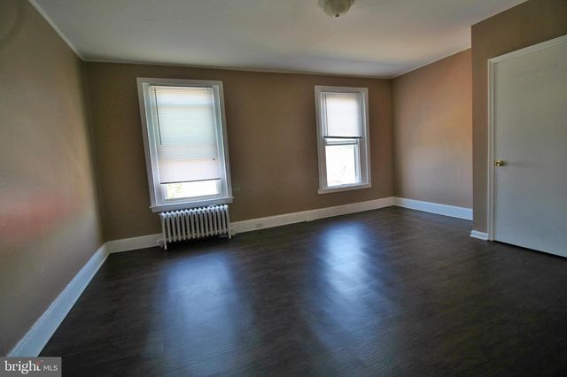 927 BELMONT AVE, Philadelphia, PA 19104