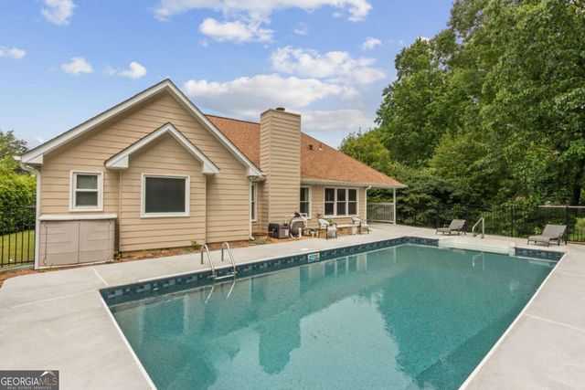 612 Sweet Stream Way, Lawrenceville, GA 30044