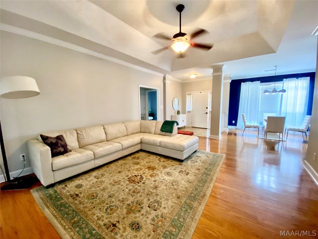 80 Spencer Way, Deatsville, AL 36022