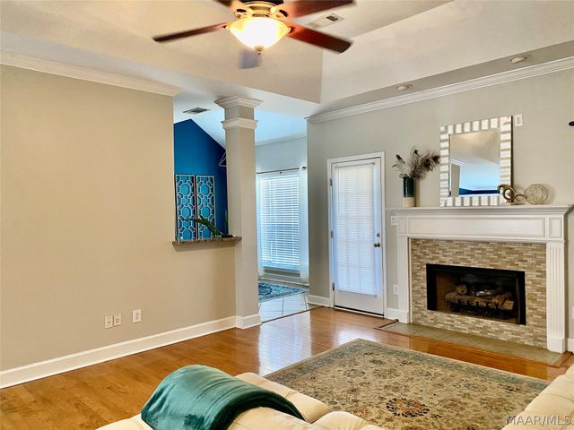 80 Spencer Way, Deatsville, AL 36022