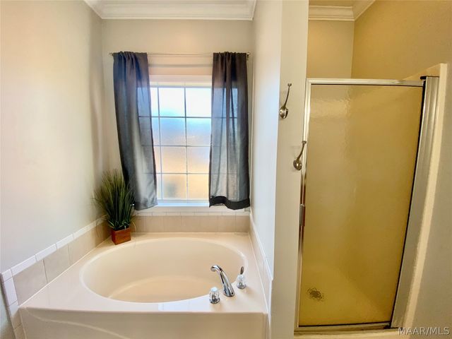 80 Spencer Way, Deatsville, AL 36022