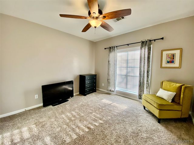 80 Spencer Way, Deatsville, AL 36022