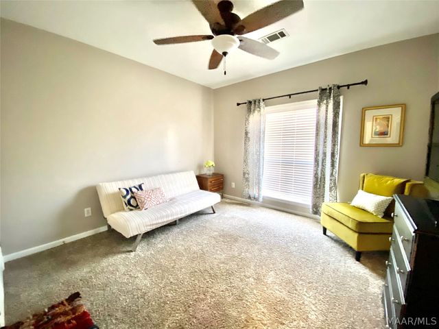 80 Spencer Way, Deatsville, AL 36022