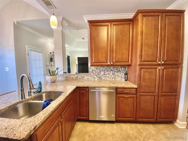 80 Spencer Way, Deatsville, AL 36022