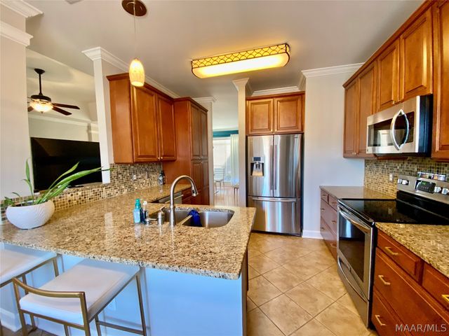 80 Spencer Way, Deatsville, AL 36022