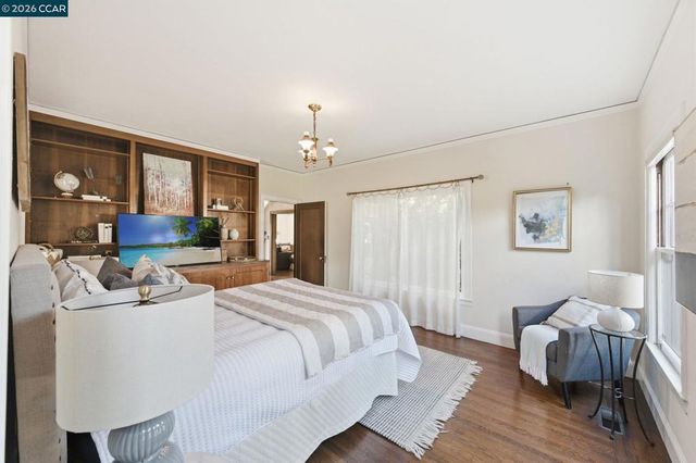 722 Palmera Ct, Alameda, CA 94501