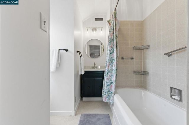 722 Palmera Ct, Alameda, CA 94501