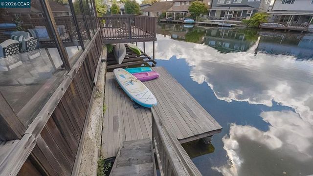 722 Palmera Ct, Alameda, CA 94501