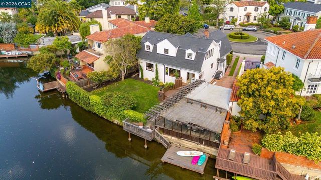 722 Palmera Ct, Alameda, CA 94501