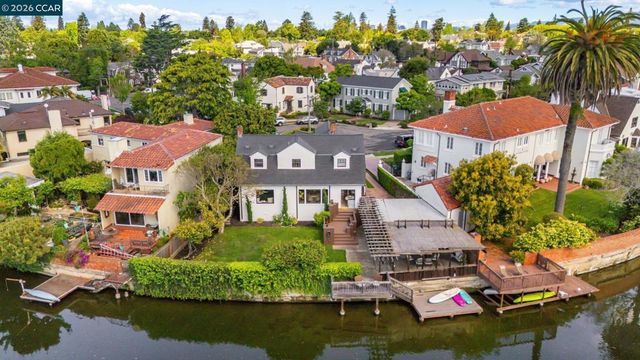 722 Palmera Ct, Alameda, CA 94501