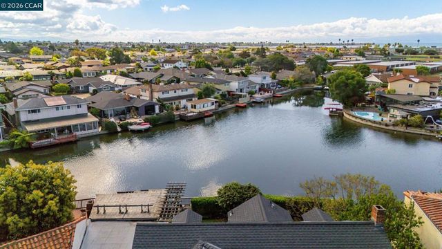 722 Palmera Ct, Alameda, CA 94501