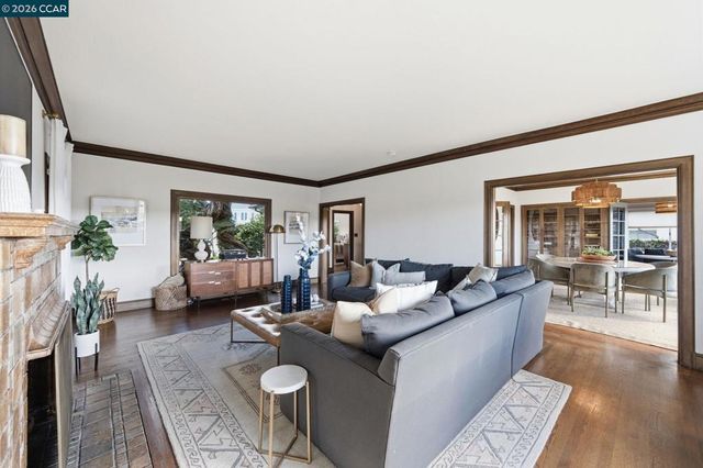 722 Palmera Ct, Alameda, CA 94501