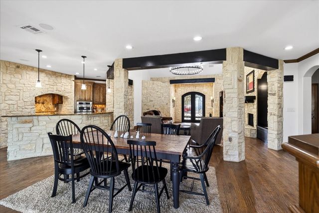 115 Saint Annes Drive, Mabank, TX 75156