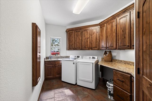 115 Saint Annes Drive, Mabank, TX 75156