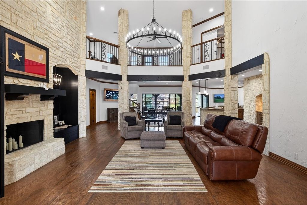 115 Saint Annes Drive, Mabank, TX 75156