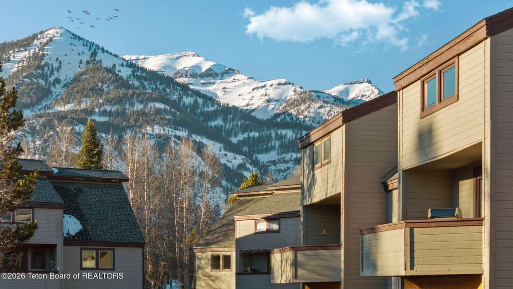 3945 S LAKE CREEK Drive C-4, Wilson, WY 83014