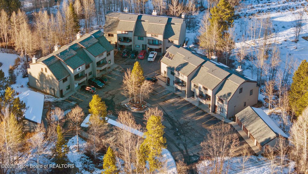 3945 S LAKE CREEK Drive C-4, Wilson, WY 83014 photo 34