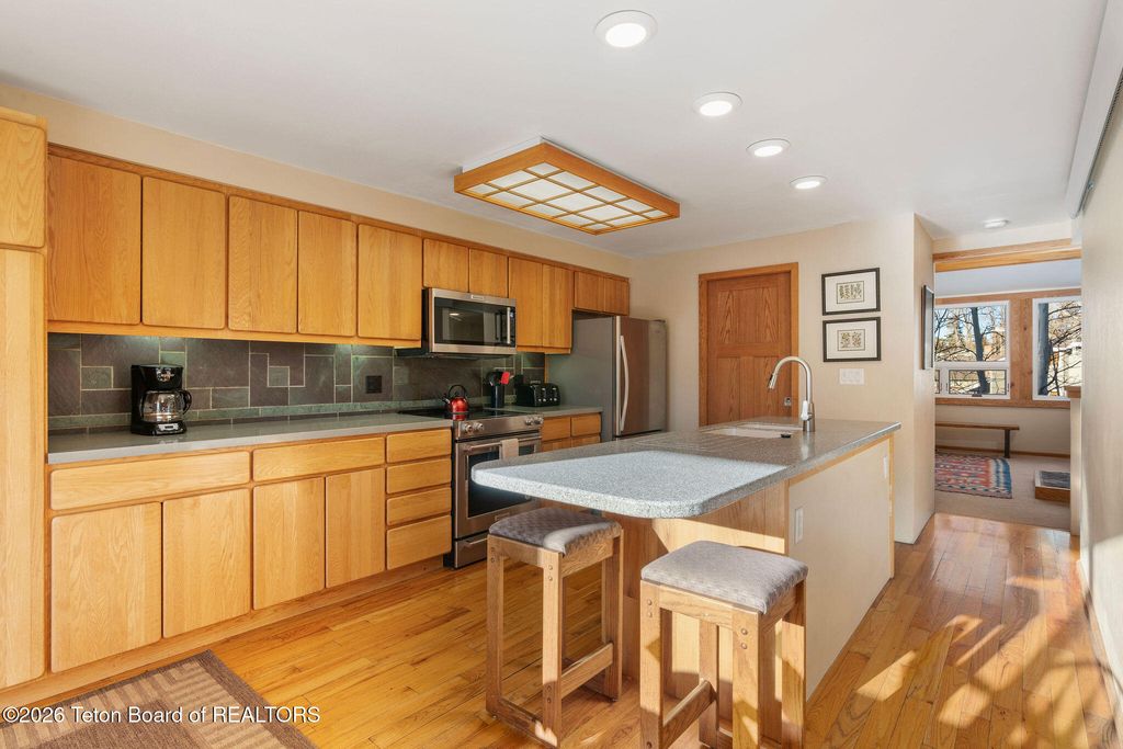 3945 S LAKE CREEK Drive C-4, Wilson, WY 83014 photo 8