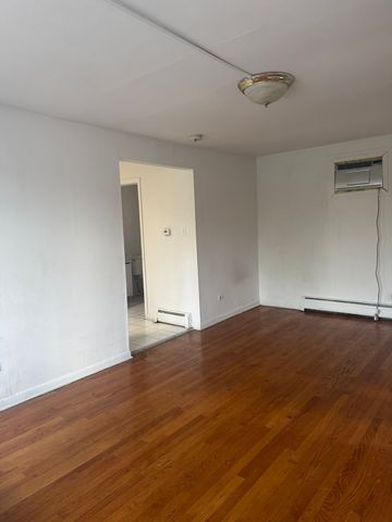8300 S Vernon Avenue 2E, Chicago, IL 60619