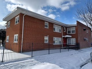 8300 S Vernon Avenue 2E, Chicago, IL 60619