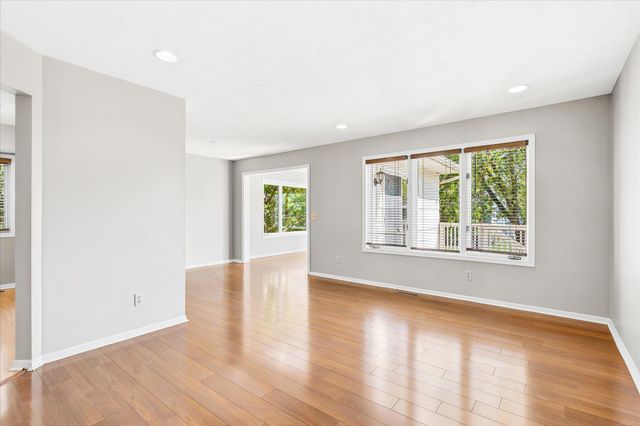 9803 Kirkwood Lane N, Maple Grove, MN 55369