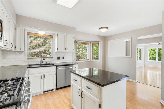 9803 Kirkwood Lane N, Maple Grove, MN 55369