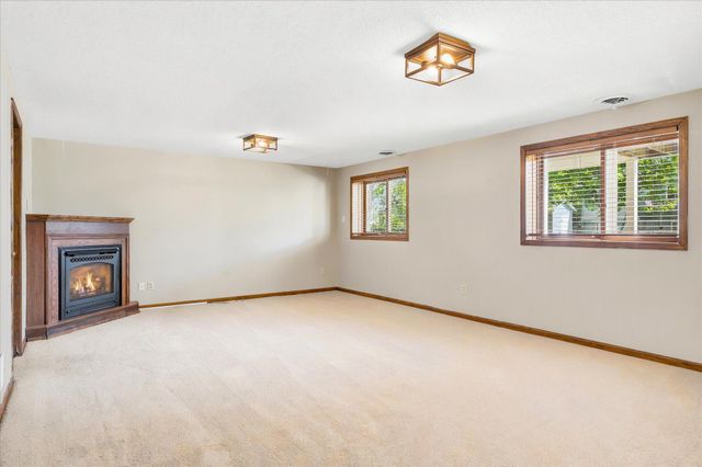9803 Kirkwood Lane N, Maple Grove, MN 55369