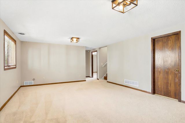 9803 Kirkwood Lane N, Maple Grove, MN 55369