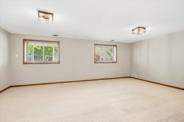9803 Kirkwood Lane N, Maple Grove, MN 55369