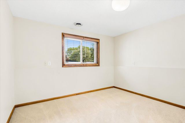 9803 Kirkwood Lane N, Maple Grove, MN 55369