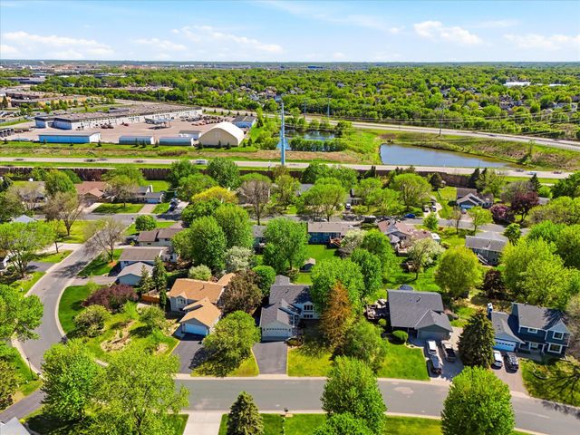 9803 Kirkwood Lane N, Maple Grove, MN 55369