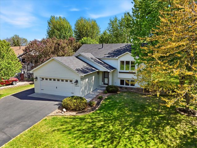 9803 Kirkwood Lane N, Maple Grove, MN 55369