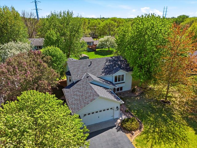 9803 Kirkwood Lane N, Maple Grove, MN 55369