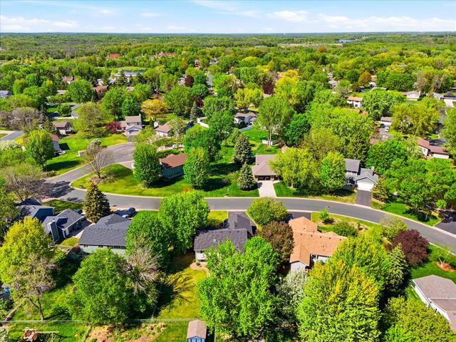9803 Kirkwood Lane N, Maple Grove, MN 55369