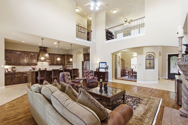 100 Honeysuckle Way, Flower Mound, TX 75028