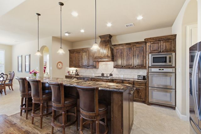 100 Honeysuckle Way, Flower Mound, TX 75028