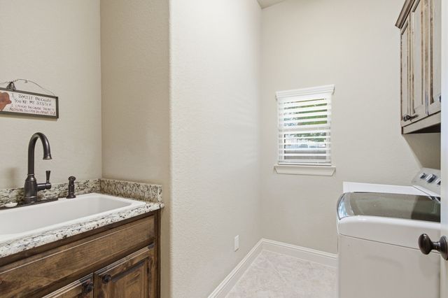 100 Honeysuckle Way, Flower Mound, TX 75028