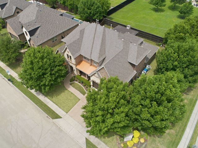 100 Honeysuckle Way, Flower Mound, TX 75028
