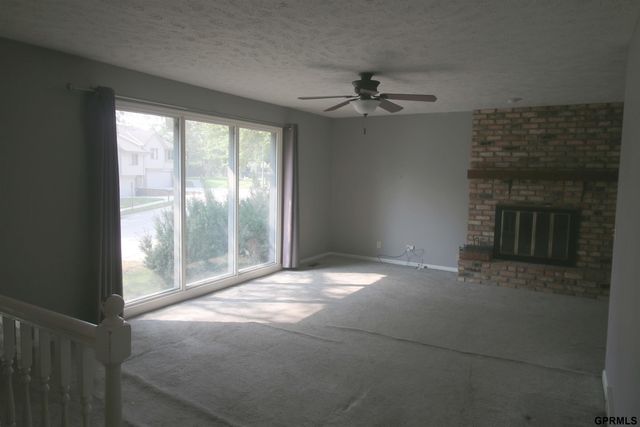 2212 N 121 Street, Omaha, NE 68164
