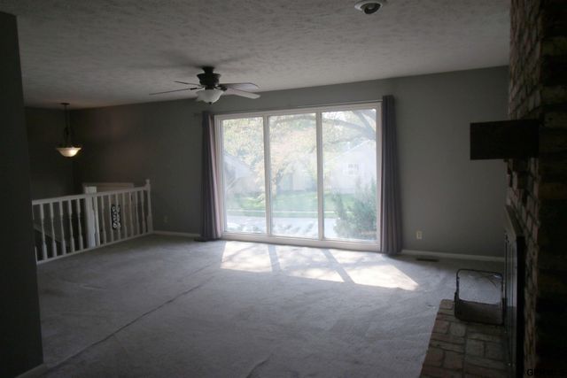 2212 N 121 Street, Omaha, NE 68164