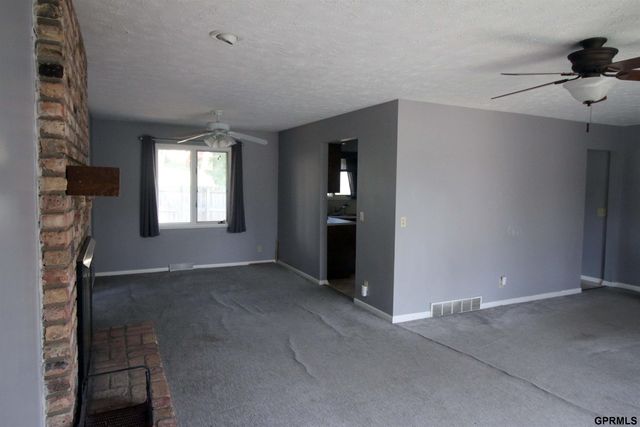 2212 N 121 Street, Omaha, NE 68164