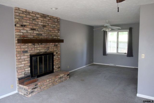 2212 N 121 Street, Omaha, NE 68164