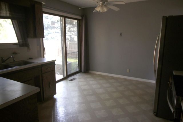2212 N 121 Street, Omaha, NE 68164