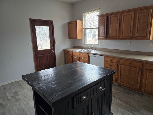 637 Kirkwood Boulevard, Davenport, IA 52803