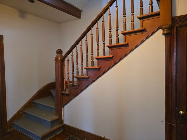 637 Kirkwood Boulevard, Davenport, IA 52803