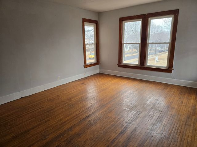 637 Kirkwood Boulevard, Davenport, IA 52803