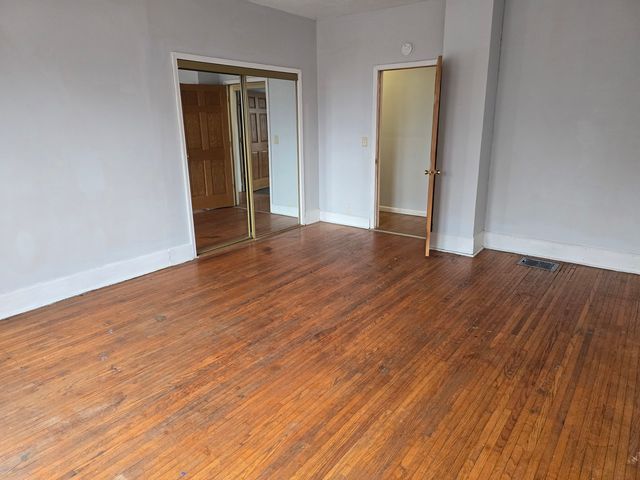 637 Kirkwood Boulevard, Davenport, IA 52803