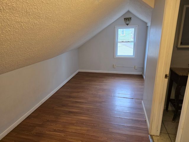 637 Kirkwood Boulevard, Davenport, IA 52803