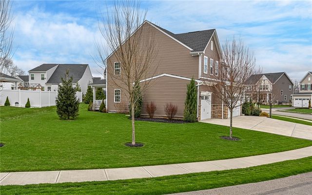 3036 Eagle Ridge Dr, Middlesex Twp, PA 16059